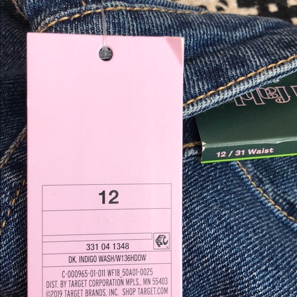 High Rise Jeans - Picture 5 of 6